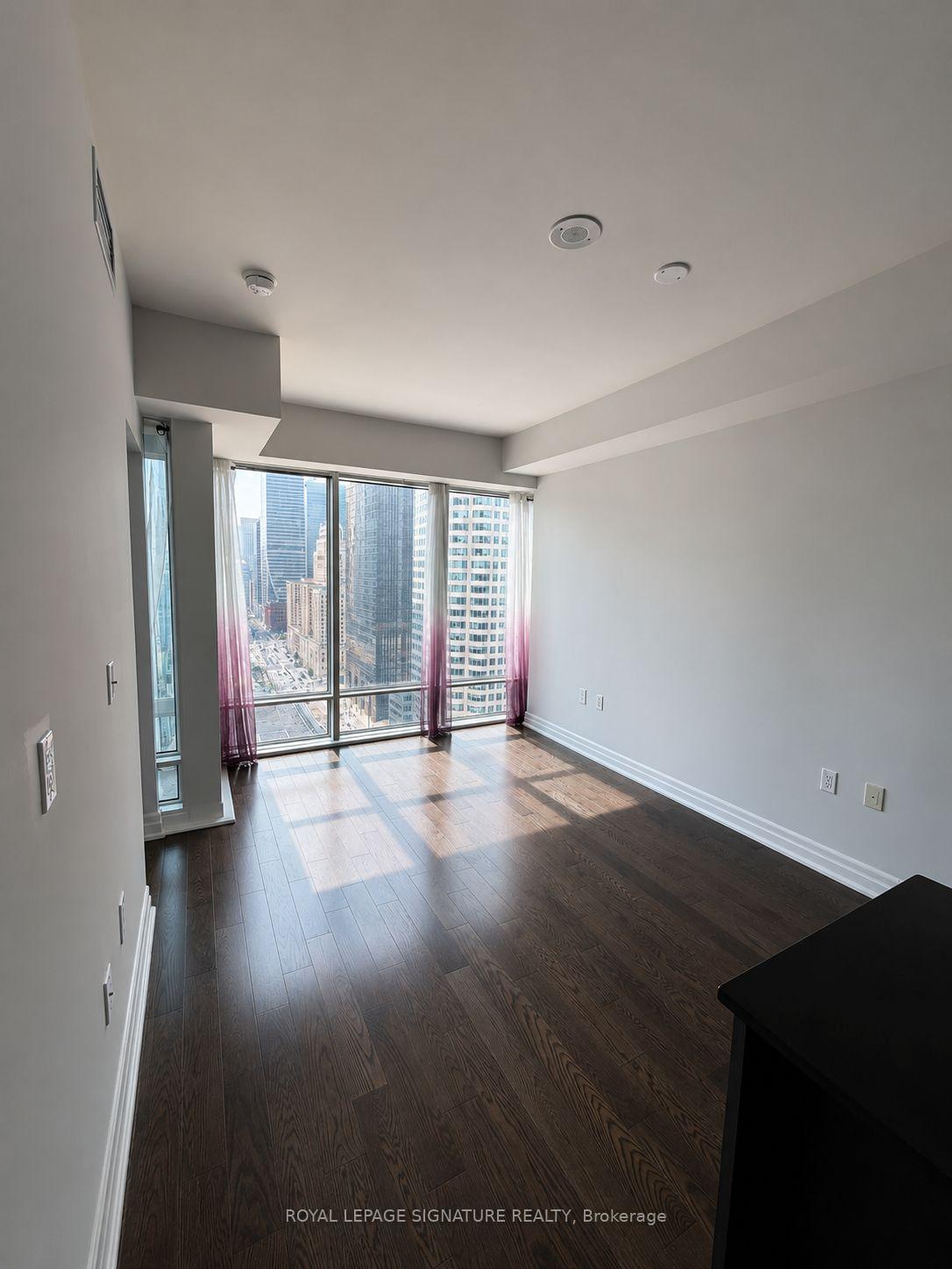 Photo 3 of Unit 2403, 8 The Esplanade, Toronto, Waterfront Communities — HOMEH