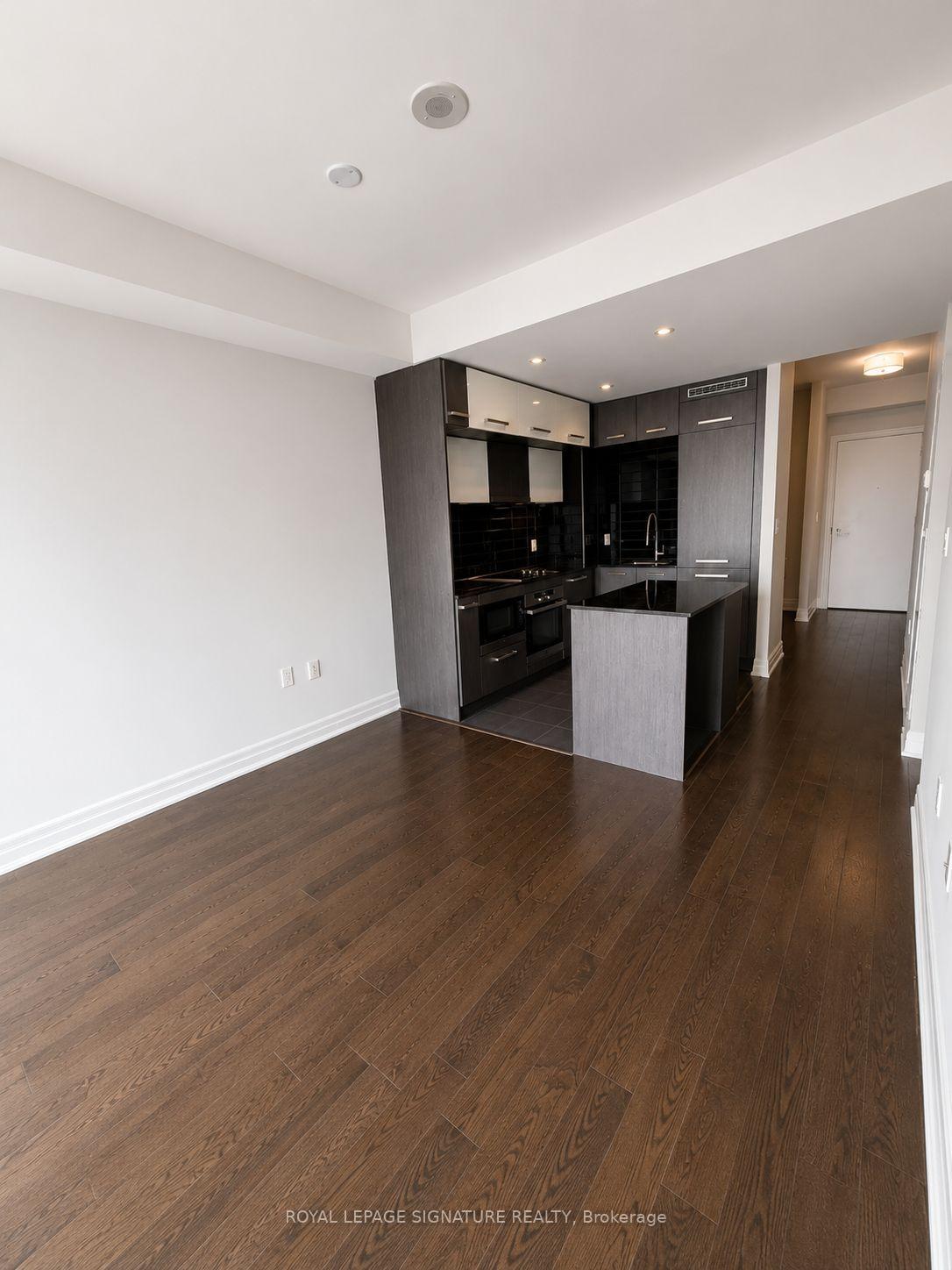 Photo 4 of Unit 2403, 8 The Esplanade, Toronto, Waterfront Communities — HOMEH