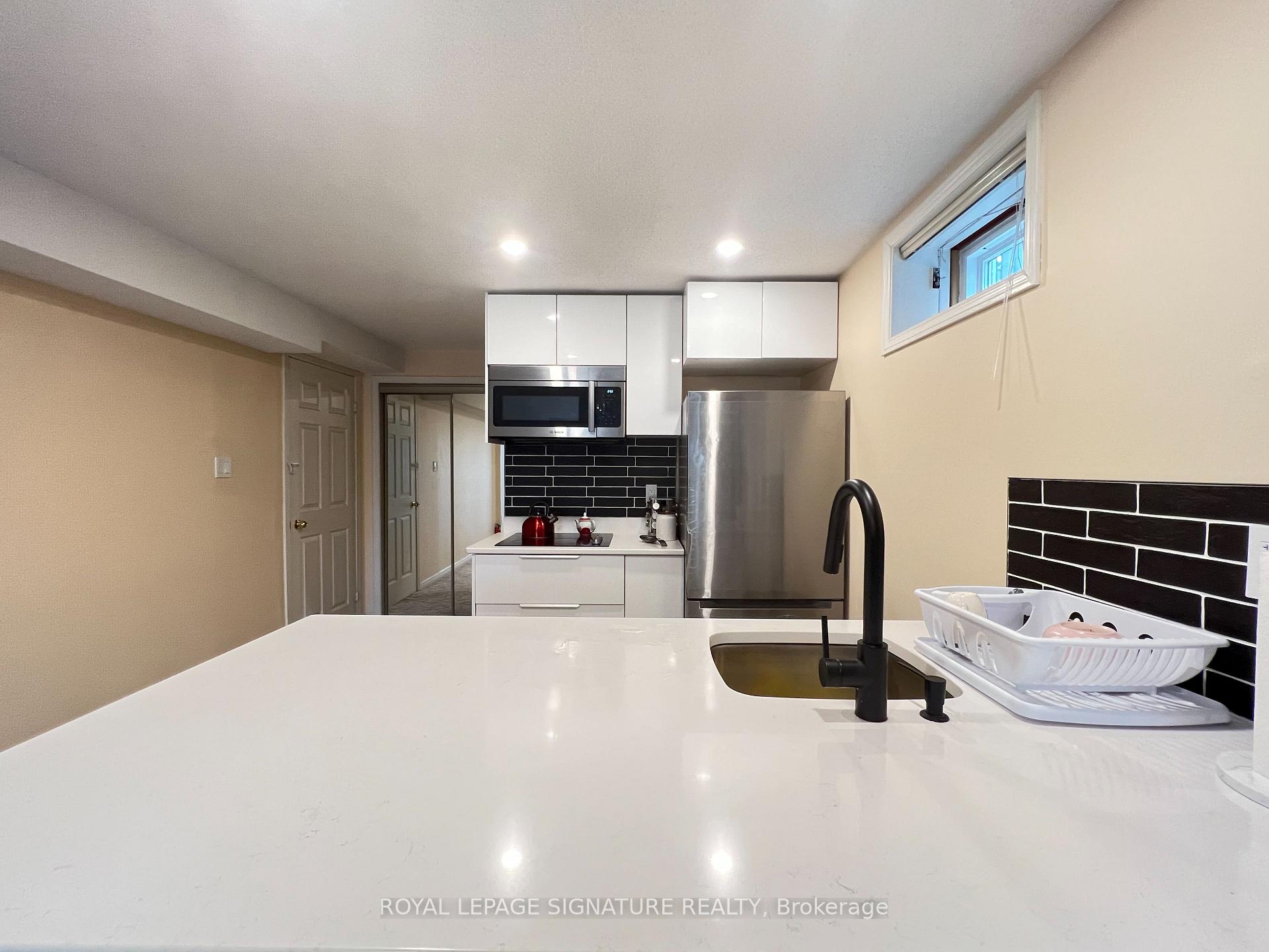 Photo 8 of Unit Bsmt, 12 Tanglewood Trail, Markham, Thornlea — HOMEH