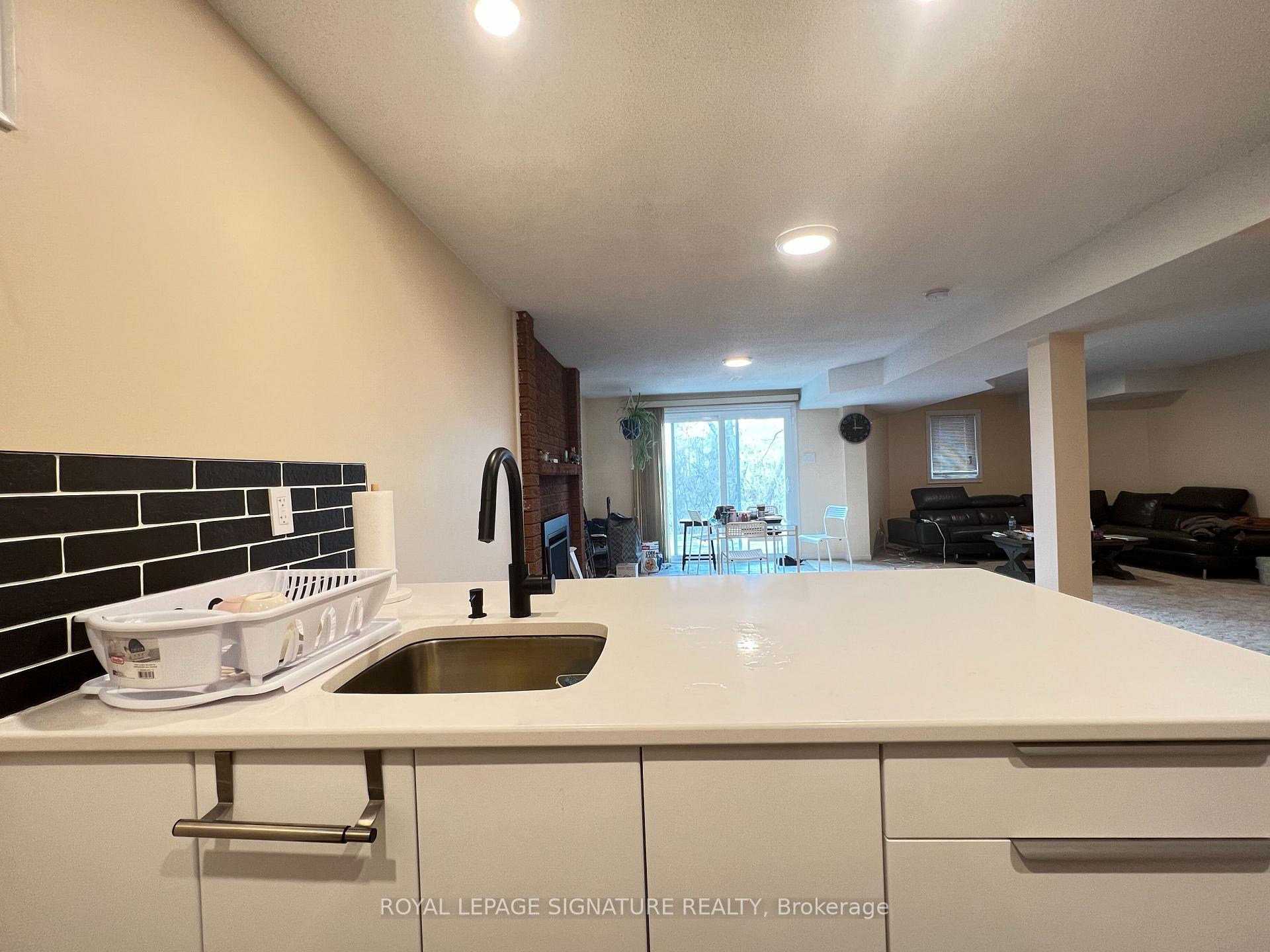 Photo 12 of Unit Bsmt, 12 Tanglewood Trail, Markham, Thornlea — HOMEH