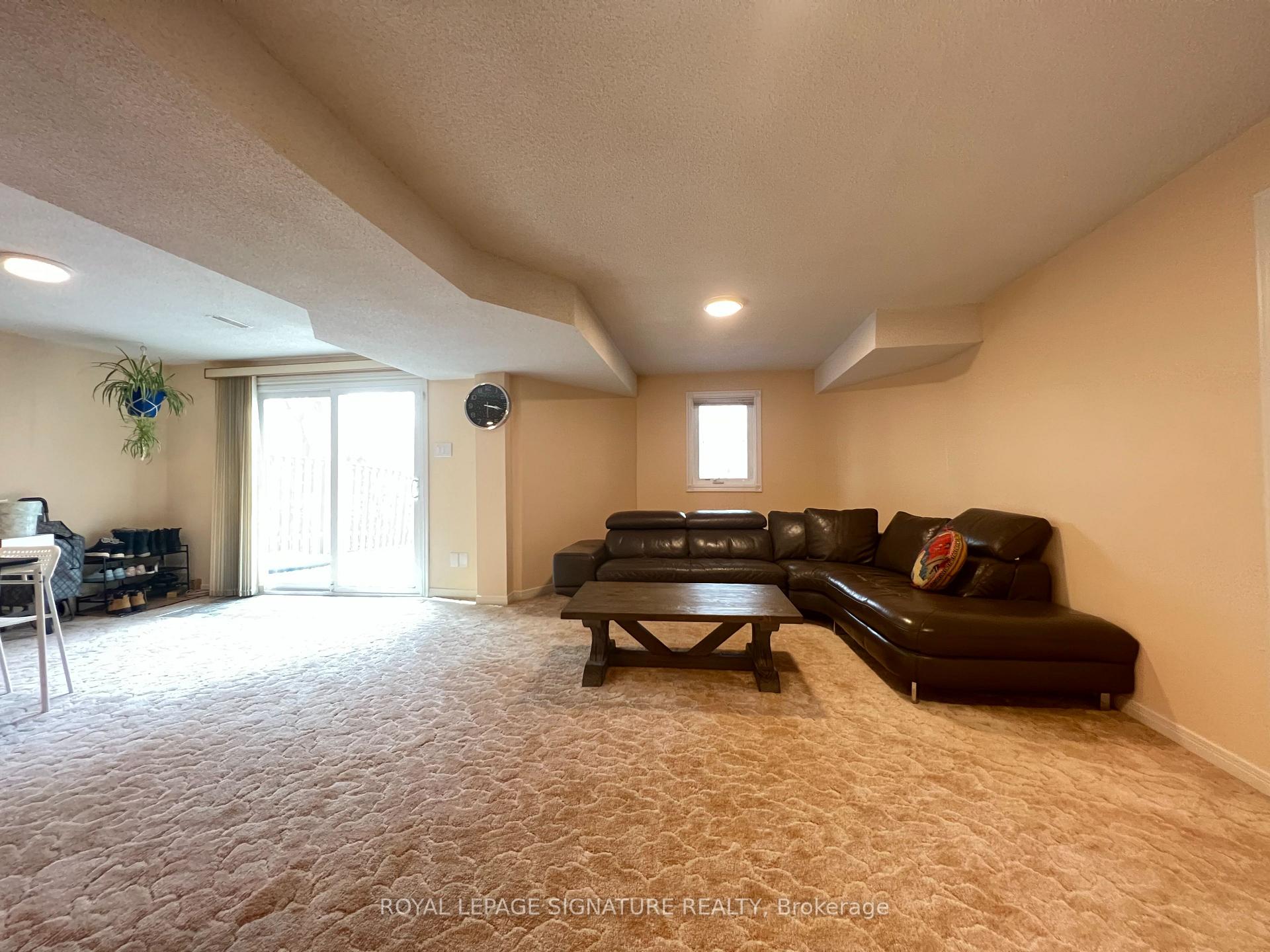 Photo 9 of Unit Bsmt, 12 Tanglewood Trail, Markham, Thornlea — HOMEH