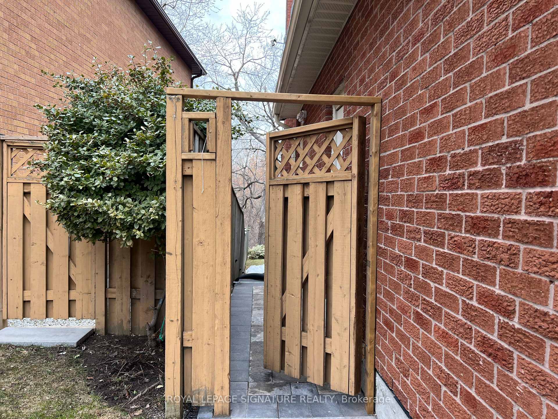 Photo 27 of Unit Bsmt, 12 Tanglewood Trail, Markham, Thornlea — HOMEH