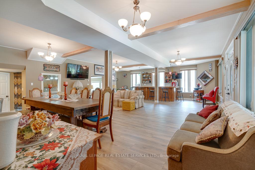 Photo 11 of 6949 Thorold Stone Road, Niagara Falls, Stamford — HOMEH