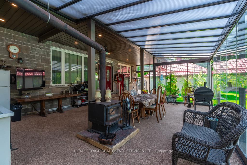 Photo 16 of 6949 Thorold Stone Road, Niagara Falls, Stamford — HOMEH