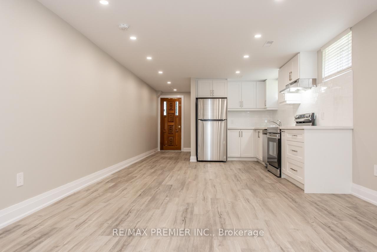 Photo 7 of Unit Bsmt, 569 Roding Street, North York, Downsview-Roding-CFB — HOMEH
