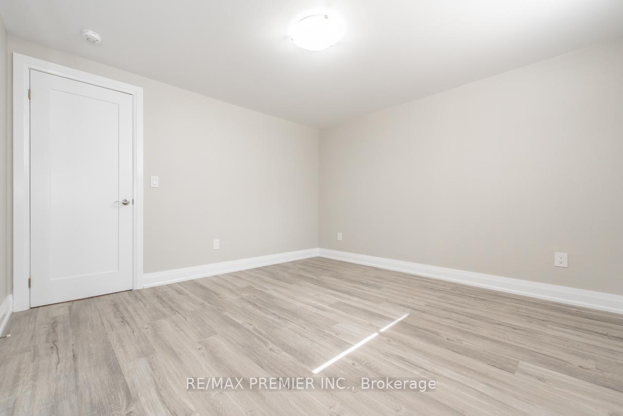 Photo 11 of Unit Bsmt, 569 Roding Street, North York, Downsview-Roding-CFB — HOMEH