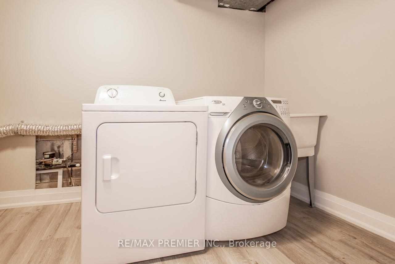 Photo 16 of Unit Bsmt, 569 Roding Street, North York, Downsview-Roding-CFB — HOMEH