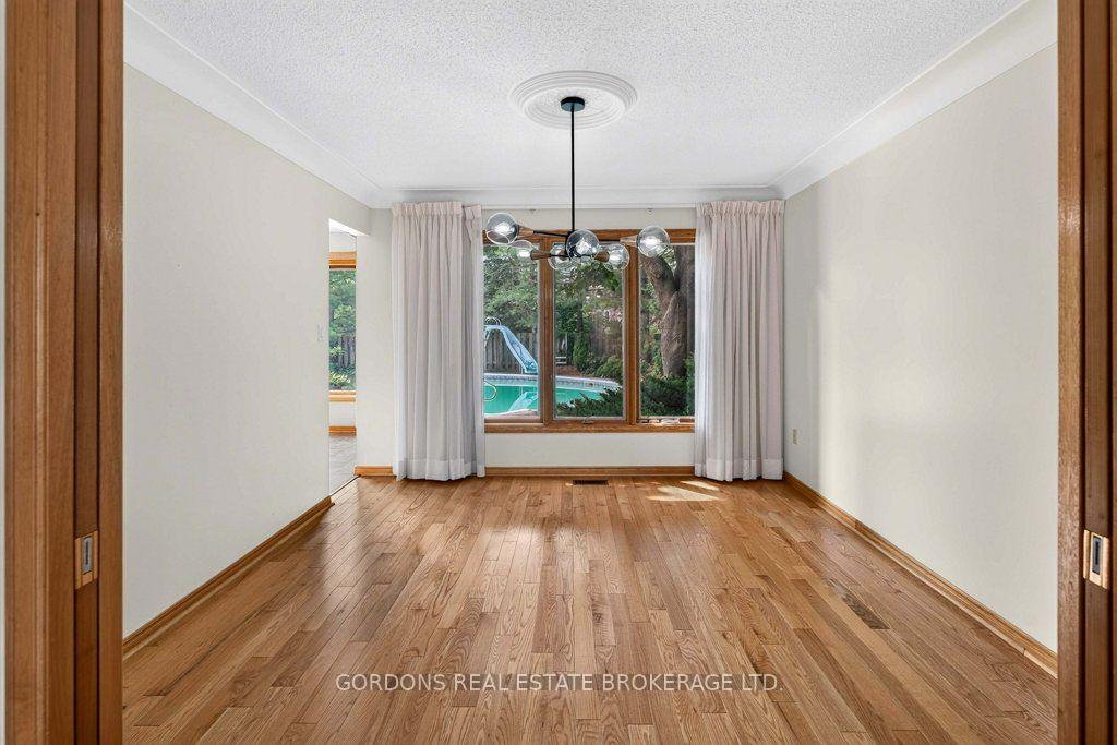 Photo 14 of 24 Nottingham Place, Kingston, West of Sir John A. Blvd — HOMEH
