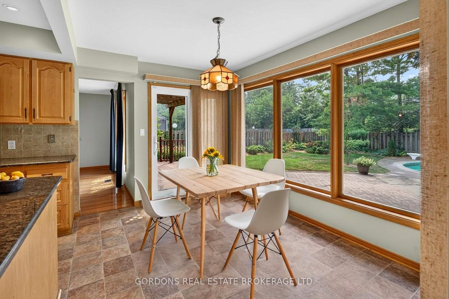 Photo 15 of 24 Nottingham Place, Kingston, West of Sir John A. Blvd — HOMEH