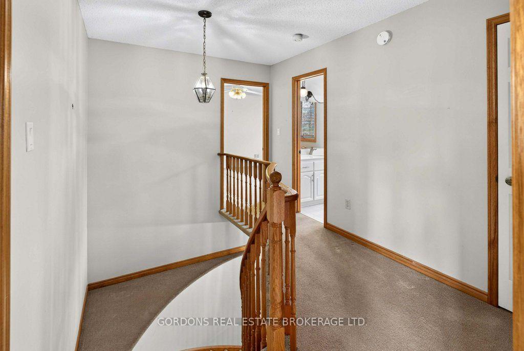 Photo 32 of 24 Nottingham Place, Kingston, West of Sir John A. Blvd — HOMEH
