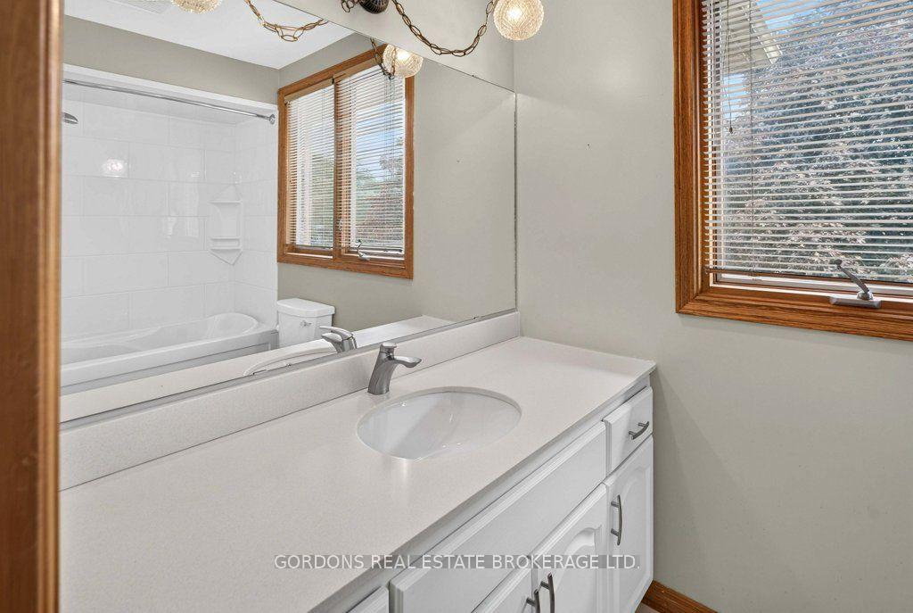 Photo 35 of 24 Nottingham Place, Kingston, West of Sir John A. Blvd — HOMEH