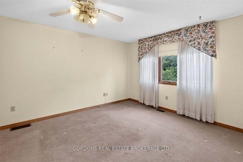 Photo 38 of 24 Nottingham Place, Kingston, West of Sir John A. Blvd — HOMEH