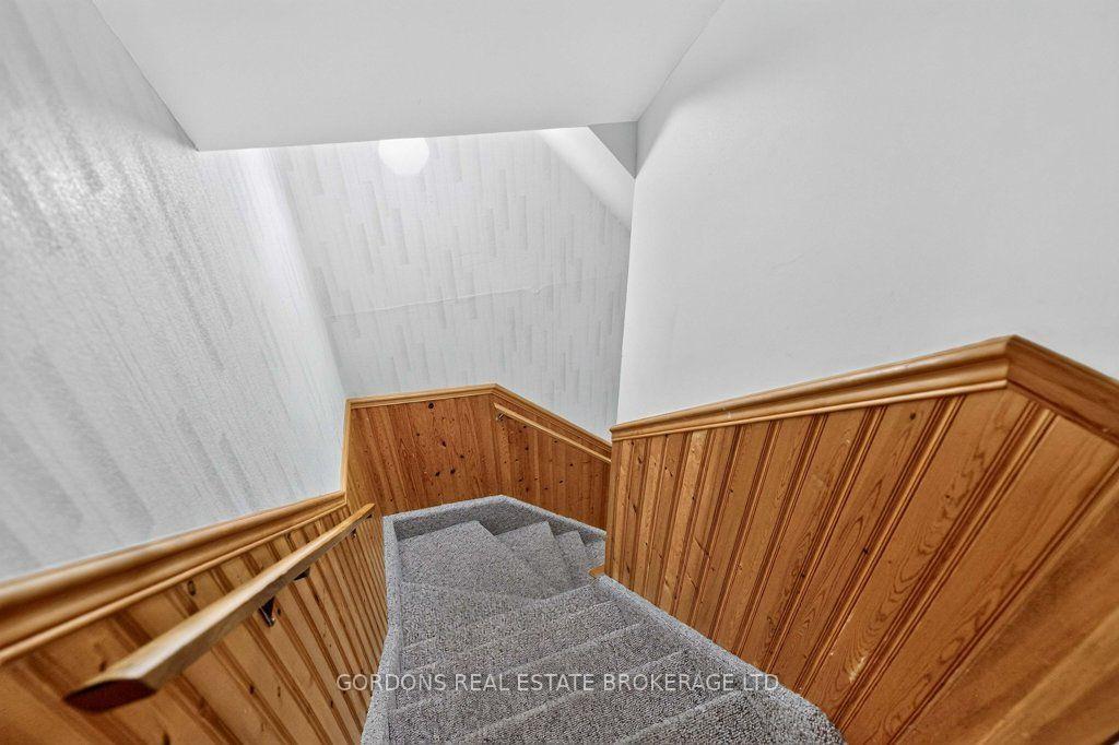 Photo 41 of 24 Nottingham Place, Kingston, West of Sir John A. Blvd — HOMEH