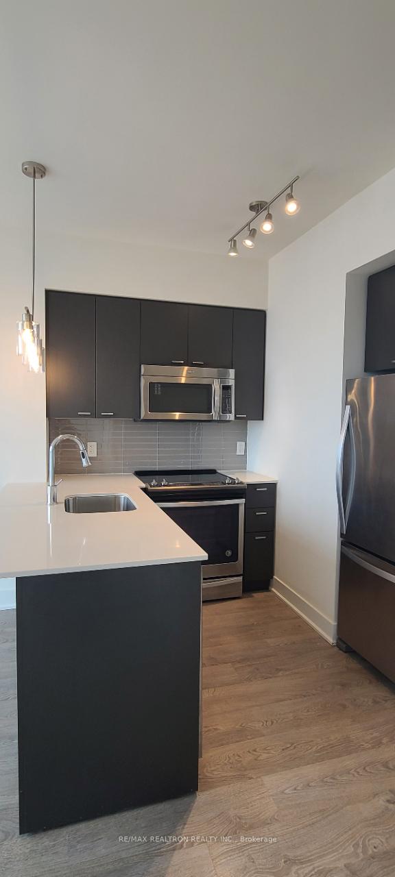 Photo 2 of Unit 2907, 30 Roehampton Avenue, Toronto, Mount Pleasant West — HOMEH