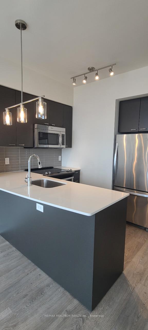 Photo 3 of Unit 2907, 30 Roehampton Avenue, Toronto, Mount Pleasant West — HOMEH