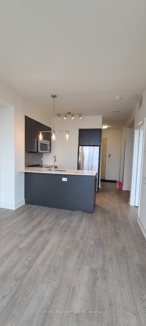 Photo 4 of Unit 2907, 30 Roehampton Avenue, Toronto, Mount Pleasant West — HOMEH