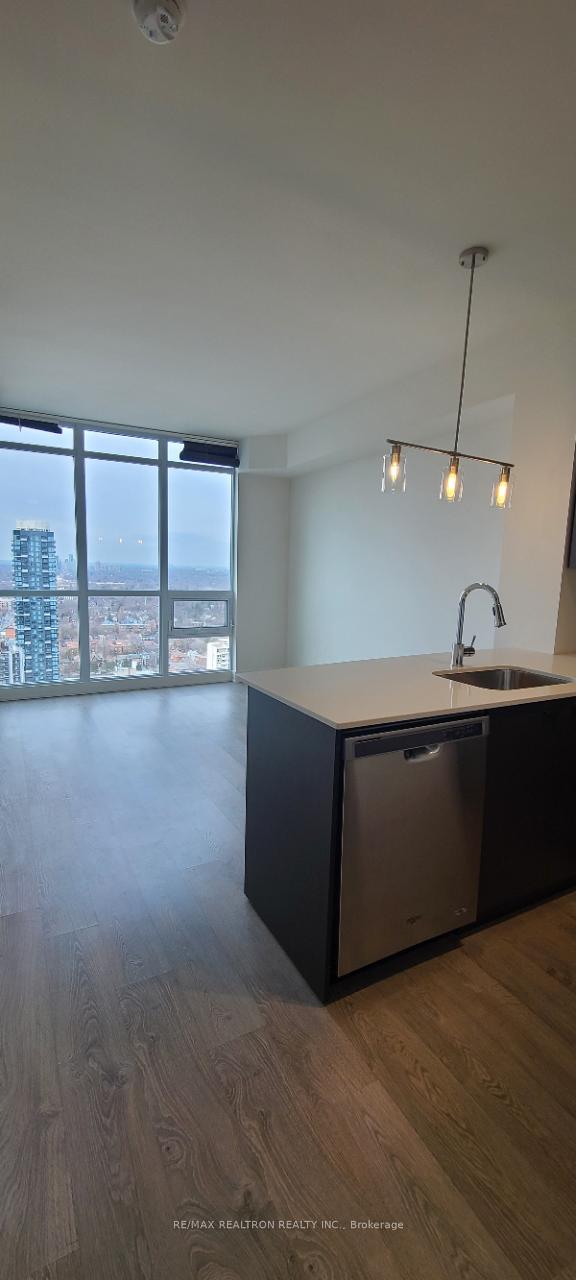 Photo 5 of Unit 2907, 30 Roehampton Avenue, Toronto, Mount Pleasant West — HOMEH