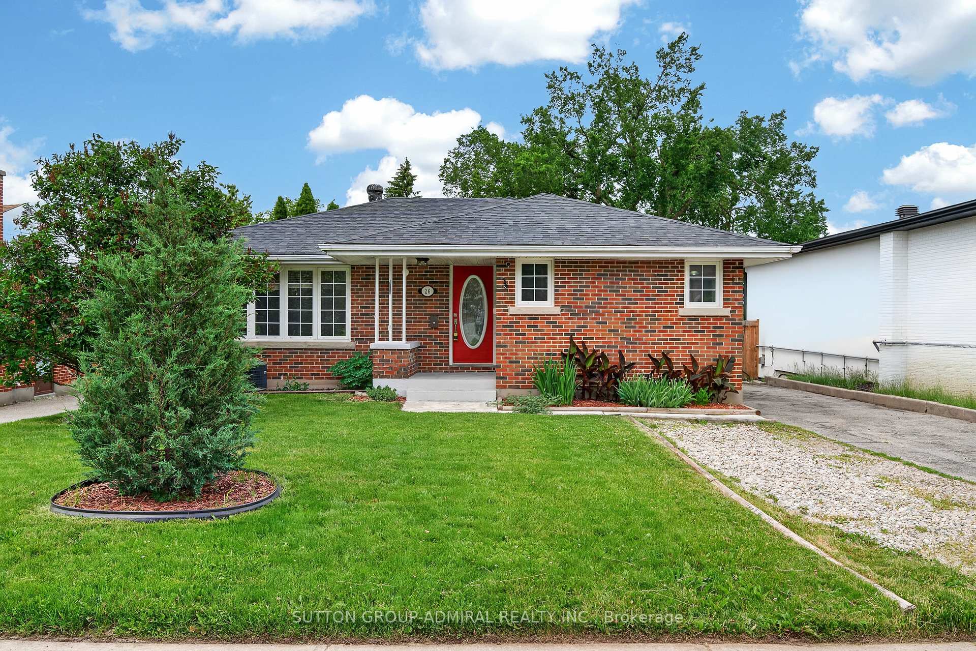 Photo 3 of 26 Shannon Street, Barrie, Wellington — HOMEH