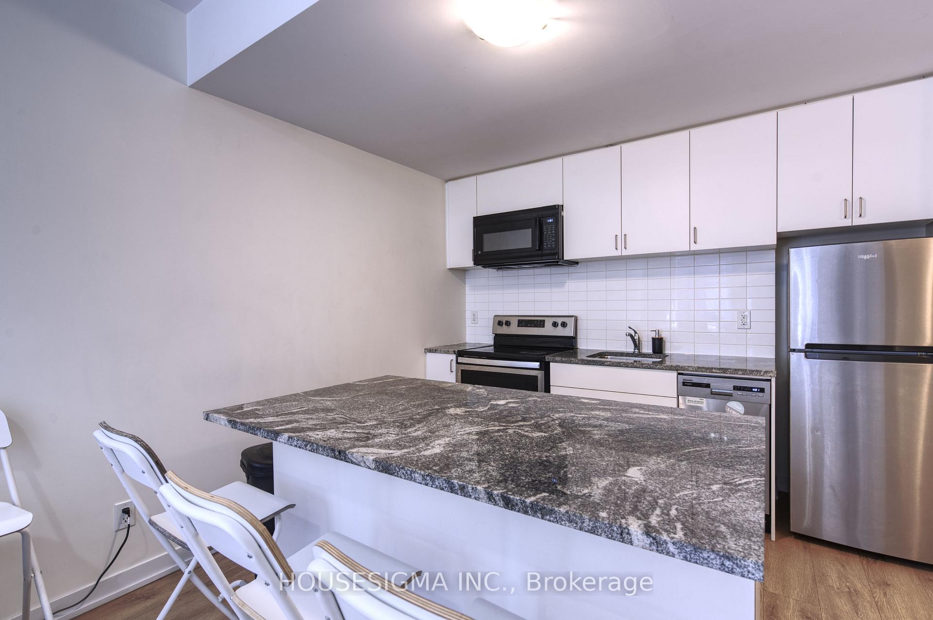 Photo 2 of Unit 28, 1720 Simcoe Street N, Oshawa, Samac — HOMEH