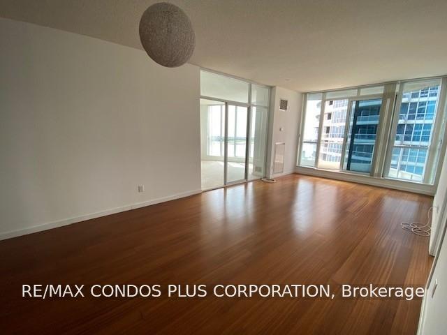 Photo 8 of Unit 2311, 208 Queens Quay W, Toronto, Waterfront Communities — HOMEH
