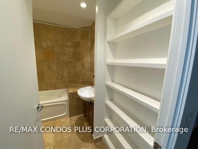 Photo 18 of Unit 2311, 208 Queens Quay W, Toronto, Waterfront Communities — HOMEH