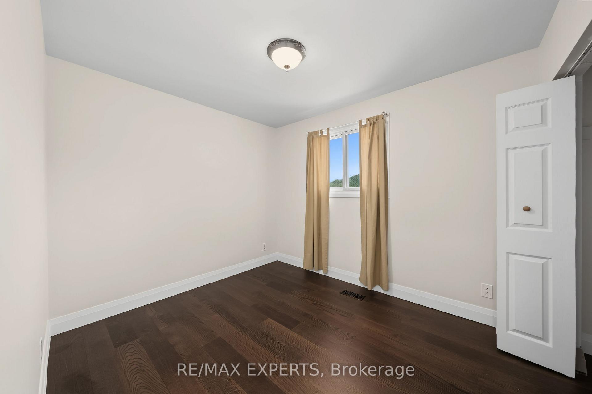 Photo 26 of 25 Riverton Drive, North York, Humber Summit — HOMEH