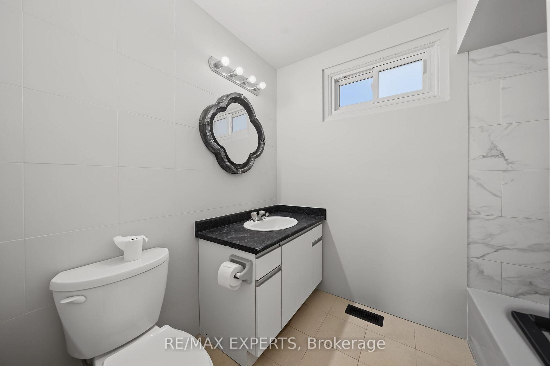 Photo 27 of 25 Riverton Drive, North York, Humber Summit — HOMEH