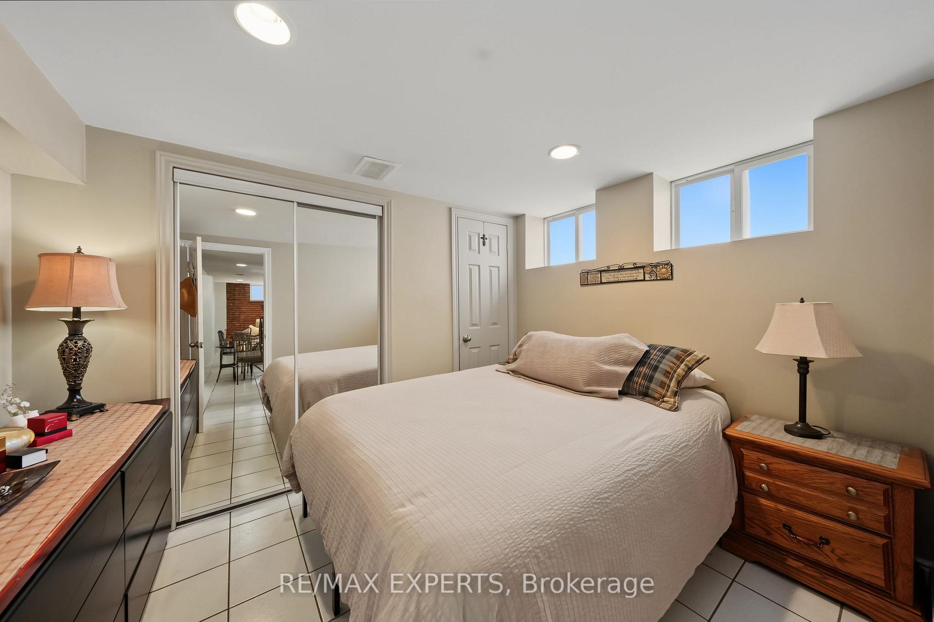 Photo 30 of 25 Riverton Drive, North York, Humber Summit — HOMEH