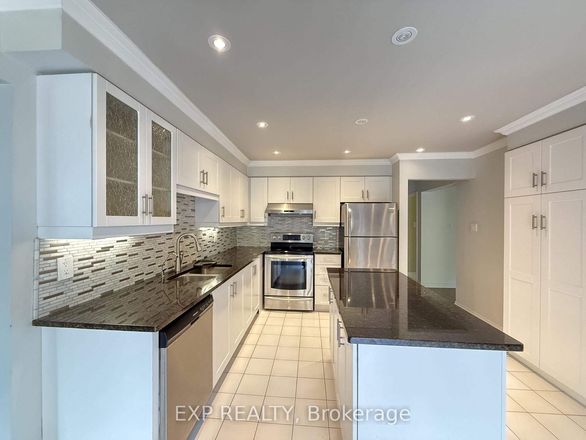 Photo 9 of 40 Cranberry Lane, Aurora, Aurora Highlands — HOMEH
