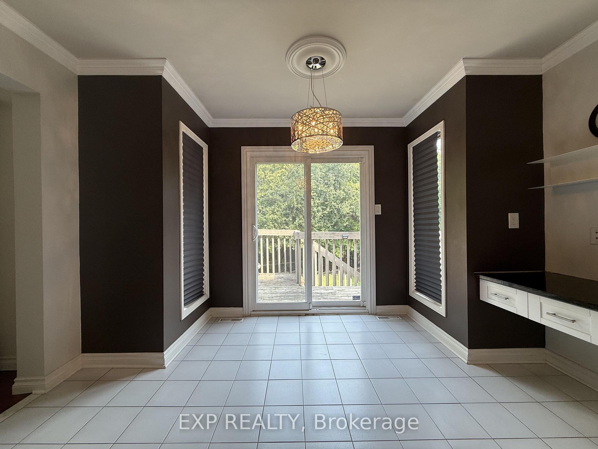 Photo 11 of 40 Cranberry Lane, Aurora, Aurora Highlands — HOMEH