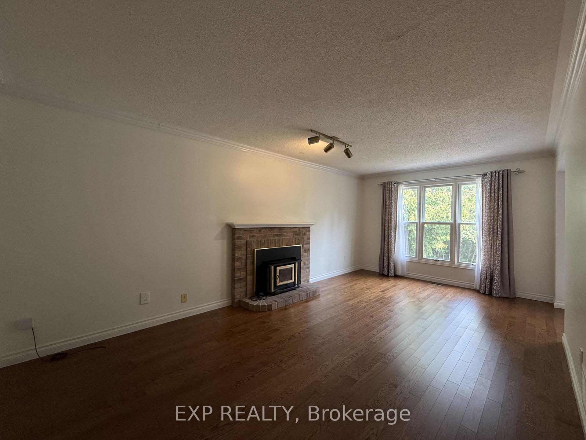 Photo 12 of 40 Cranberry Lane, Aurora, Aurora Highlands — HOMEH