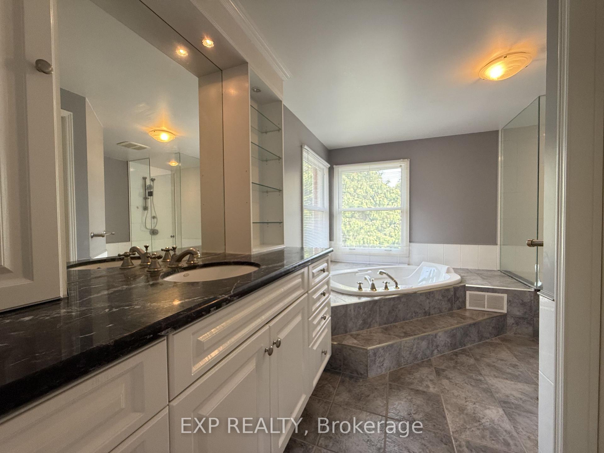 Photo 17 of 40 Cranberry Lane, Aurora, Aurora Highlands — HOMEH