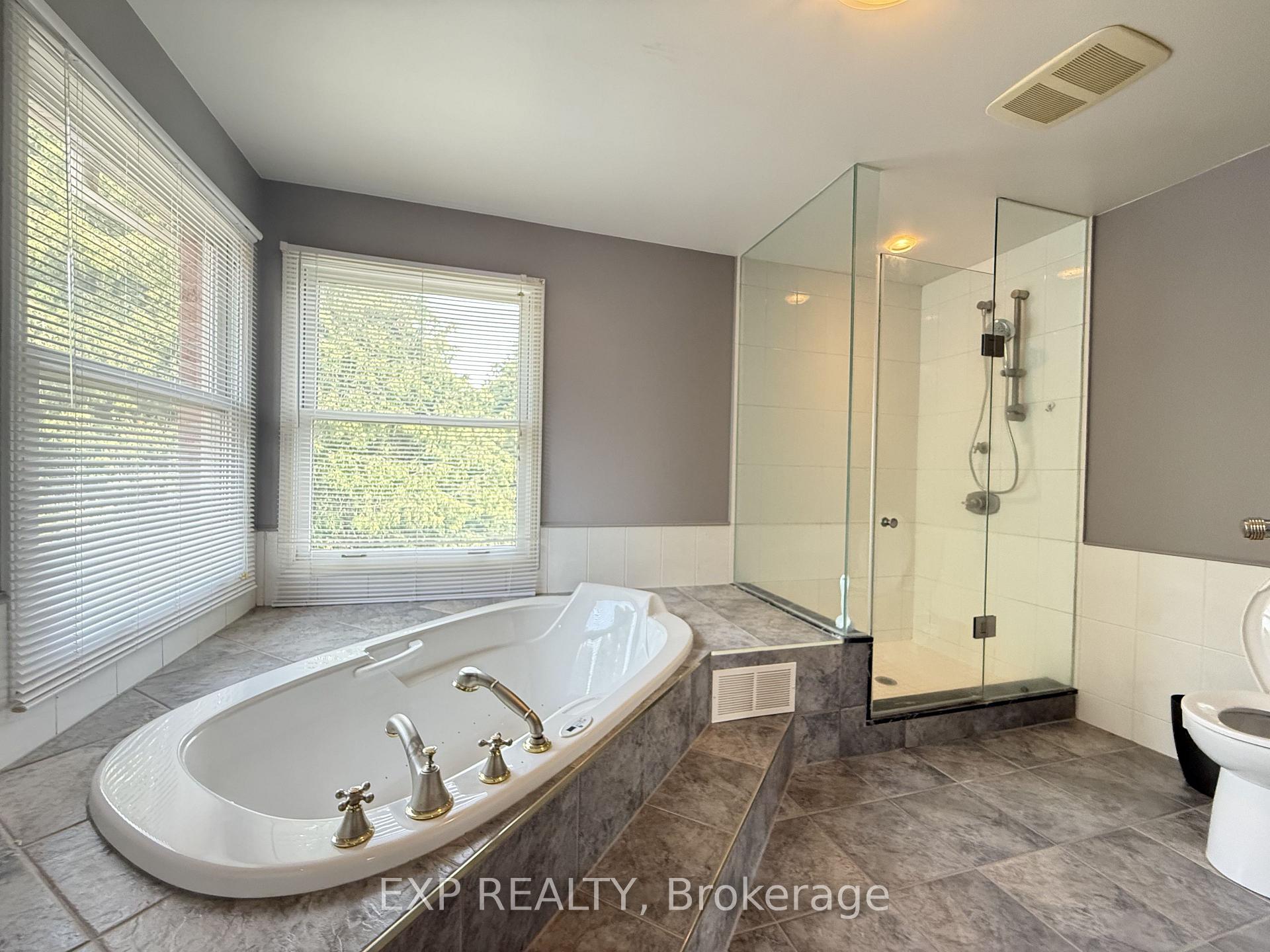 Photo 18 of 40 Cranberry Lane, Aurora, Aurora Highlands — HOMEH