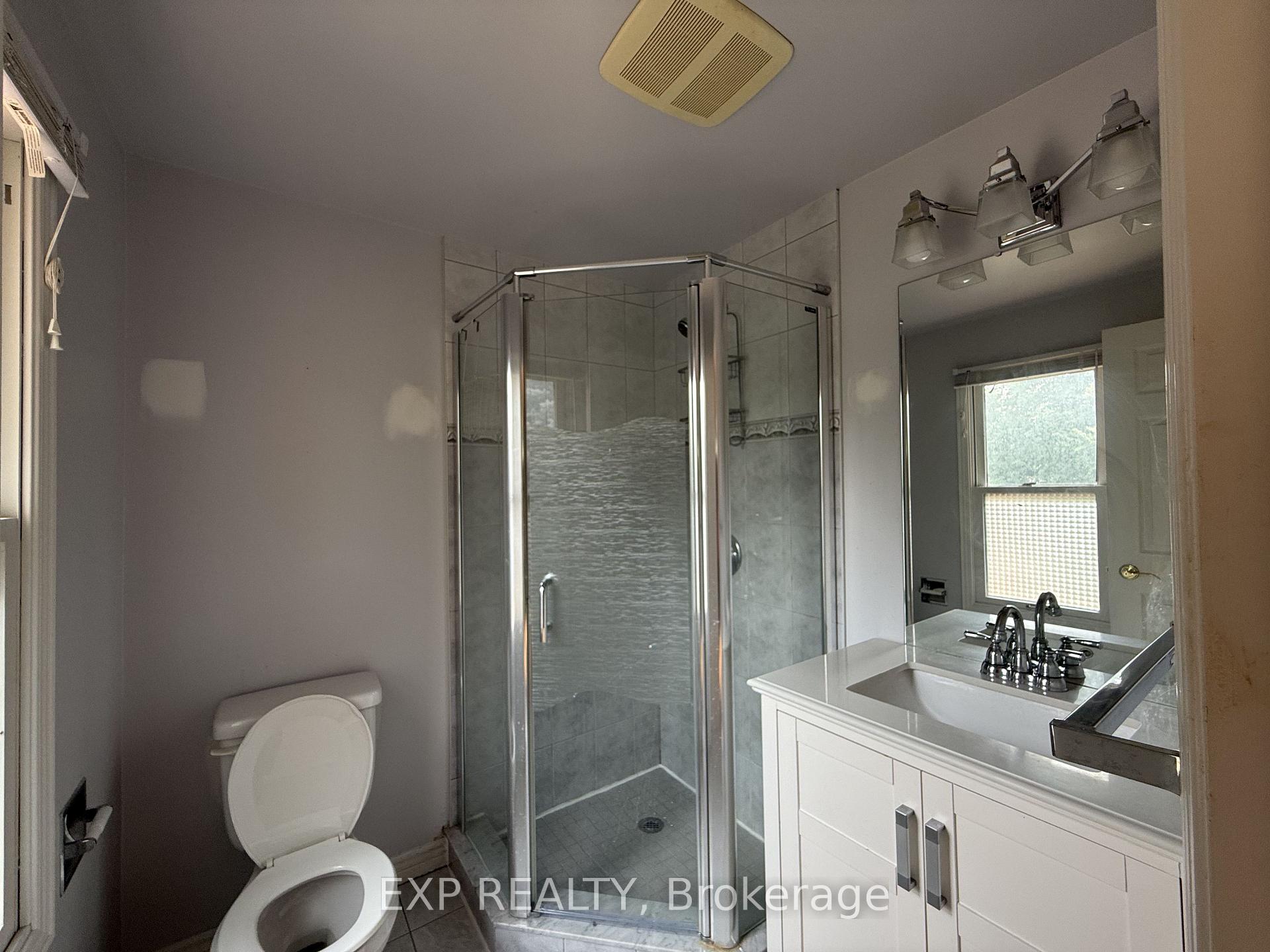 Photo 25 of 40 Cranberry Lane, Aurora, Aurora Highlands — HOMEH