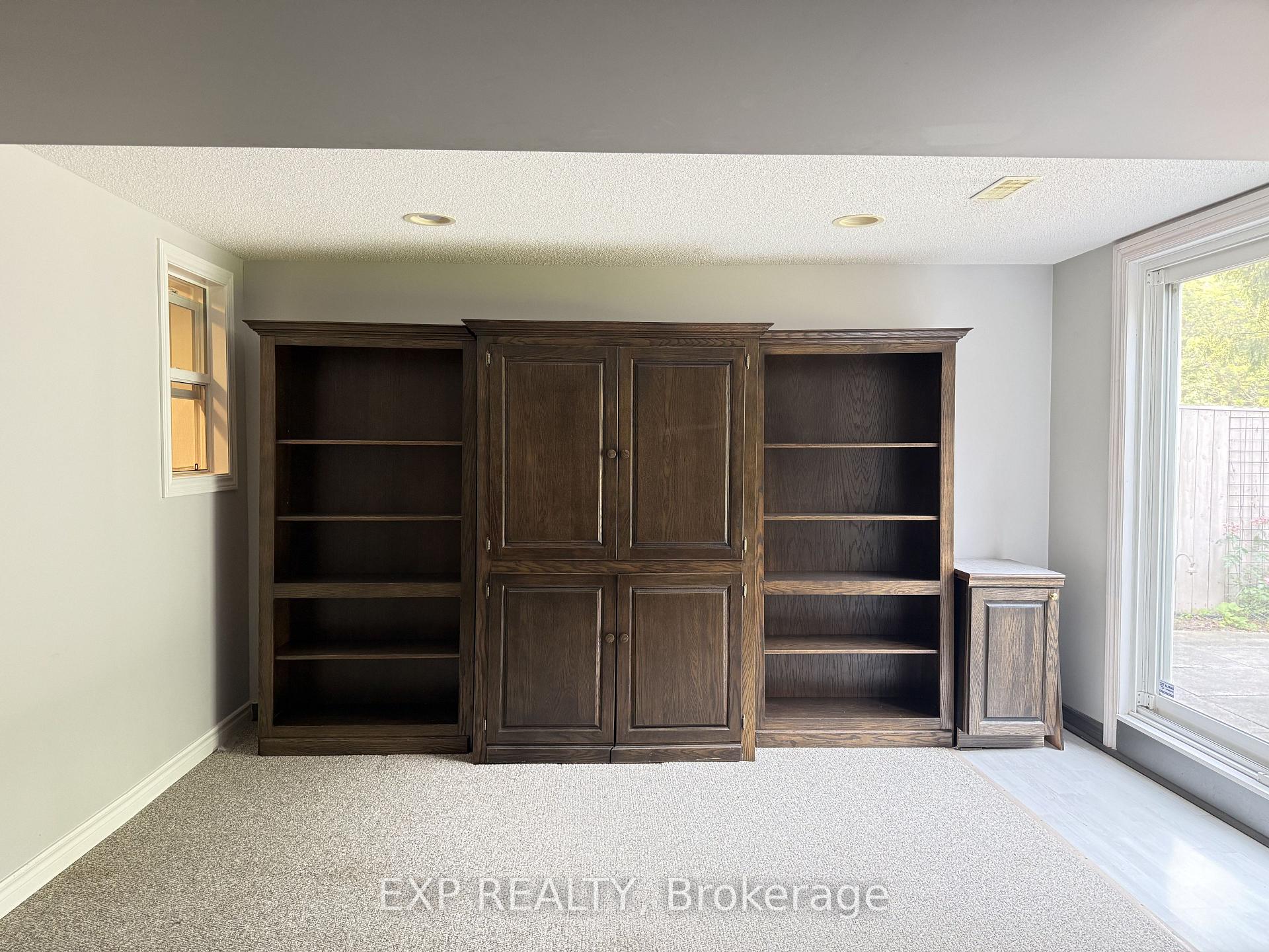 Photo 27 of 40 Cranberry Lane, Aurora, Aurora Highlands — HOMEH