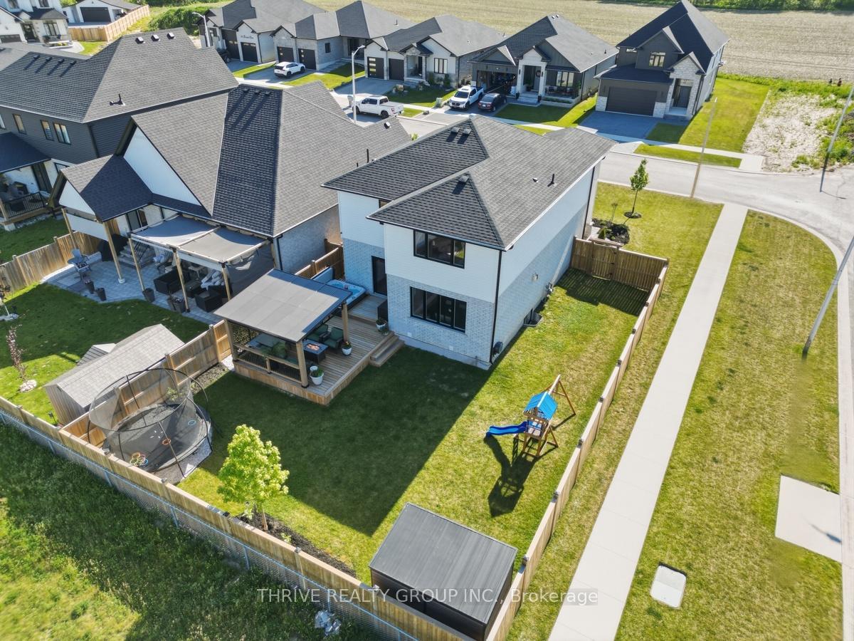 Photo 46 of 57 Briscoe Crescent, Strathroy-Caradoc, NE — HOMEH