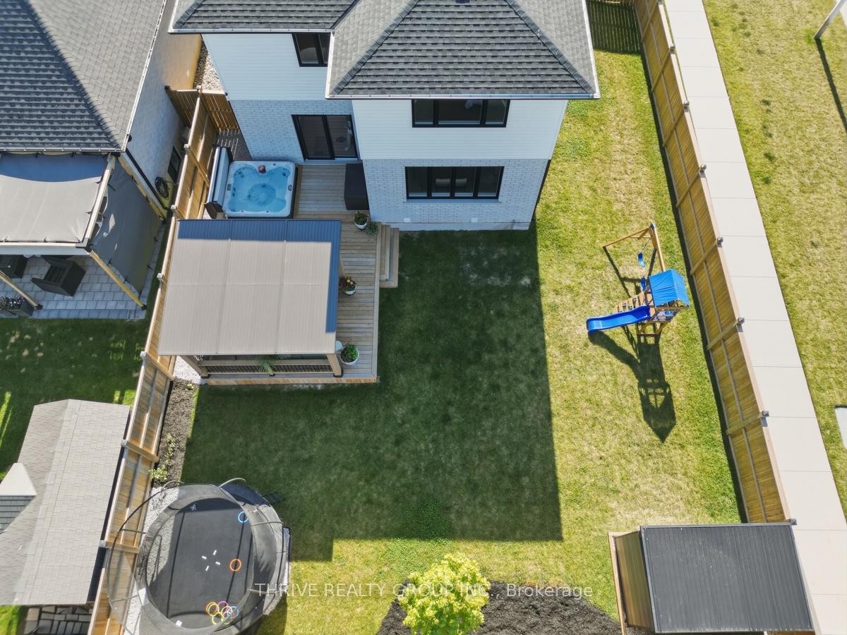 Photo 47 of 57 Briscoe Crescent, Strathroy-Caradoc, NE — HOMEH