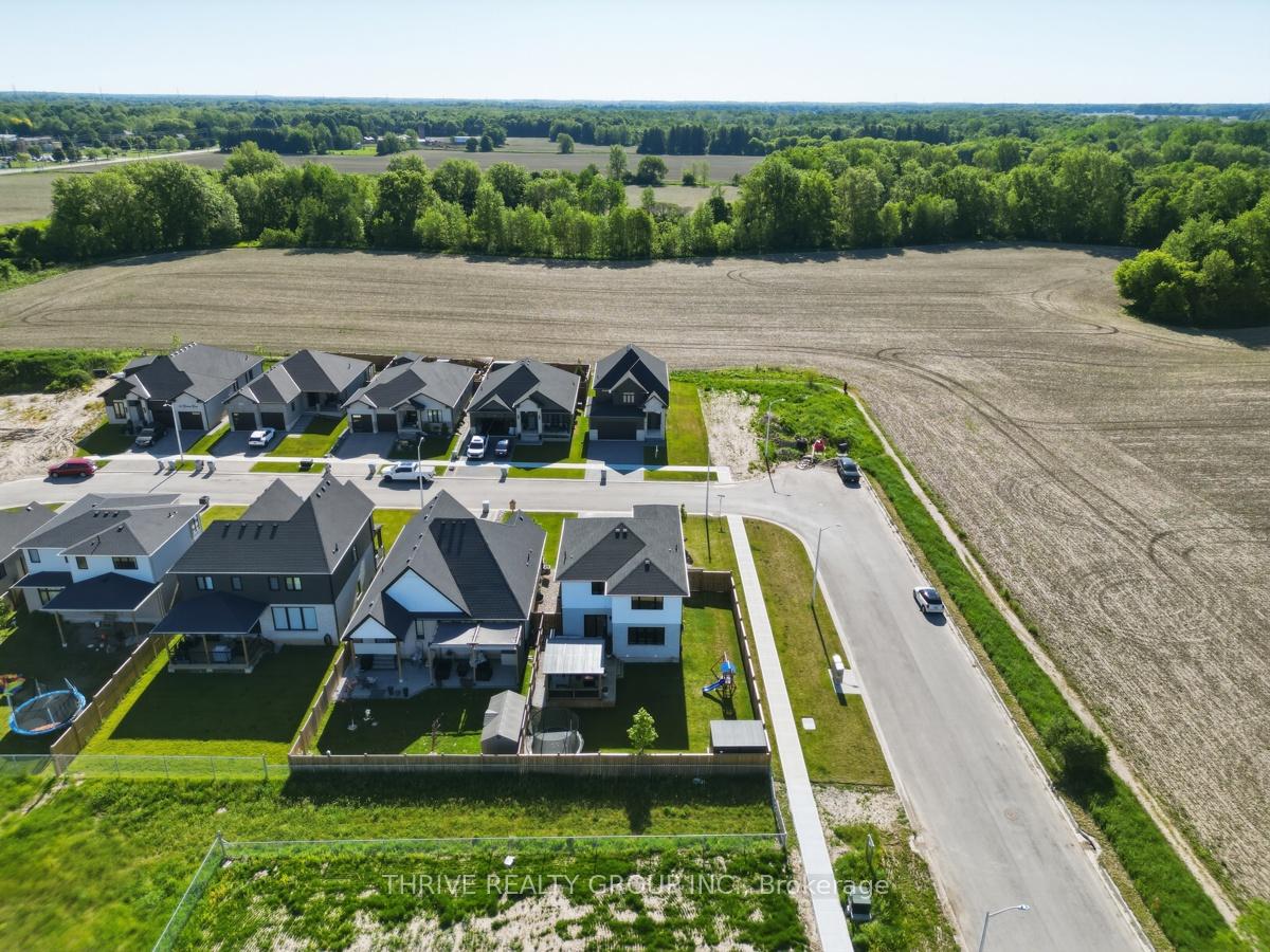 Photo 49 of 57 Briscoe Crescent, Strathroy-Caradoc, NE — HOMEH