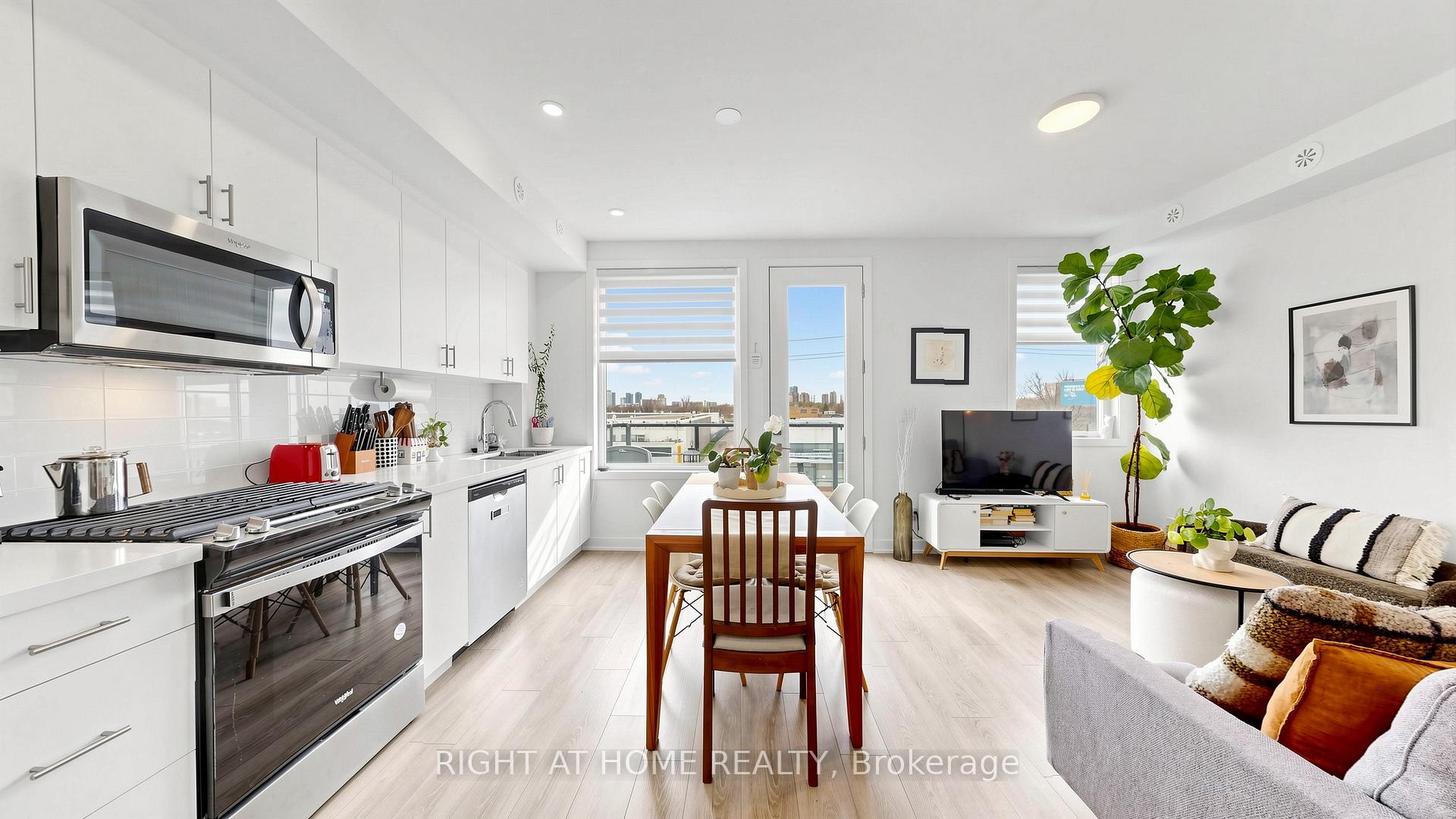 Photo 3 of Unit TH 2, 1459 O'Connor Drive, Toronto, O'Connor-Parkview — HOMEH
