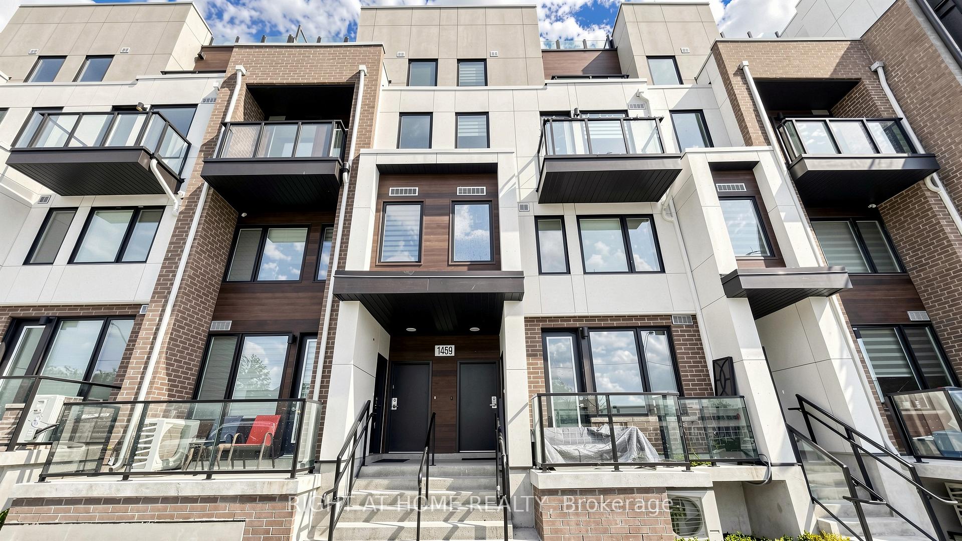 Photo 23 of Unit TH 2, 1459 O'Connor Drive, Toronto, O'Connor-Parkview — HOMEH