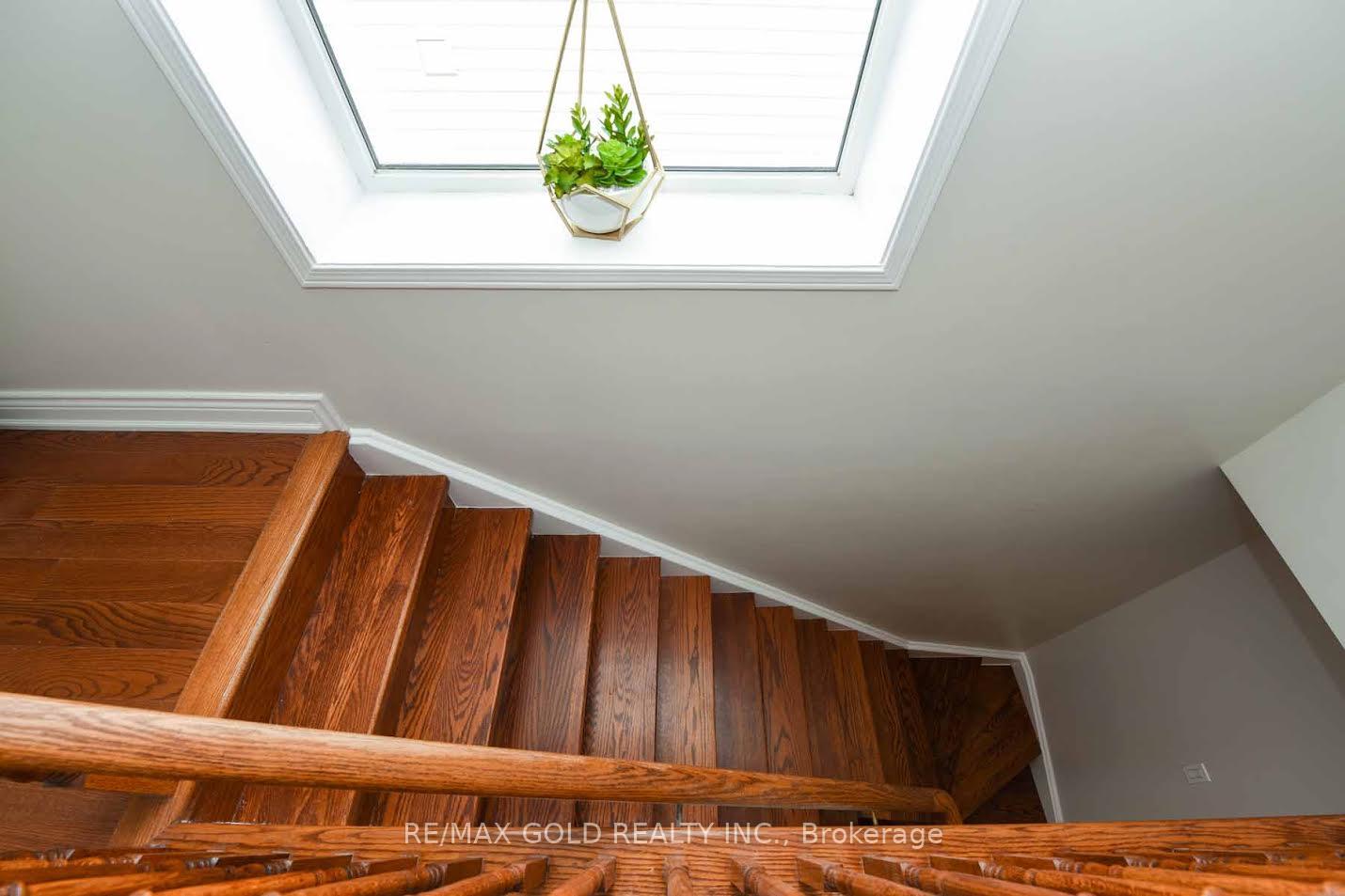 Photo 23 of 35 Needlewood Lane, Brampton, Sandringham-Wellington — HOMEH