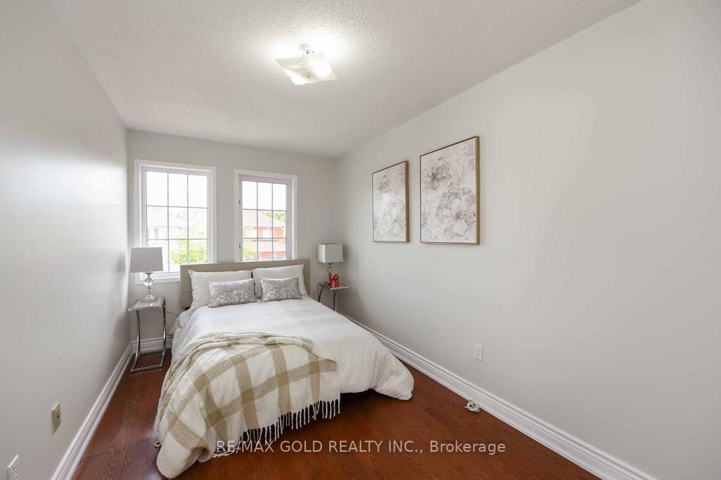 Photo 26 of 35 Needlewood Lane, Brampton, Sandringham-Wellington — HOMEH