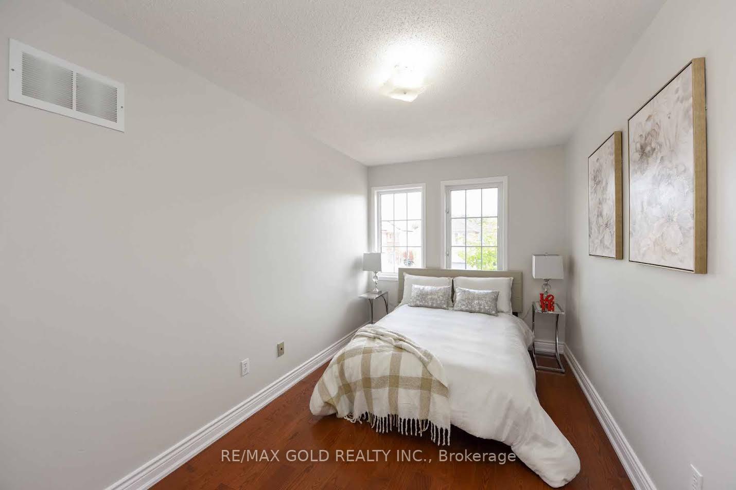 Photo 27 of 35 Needlewood Lane, Brampton, Sandringham-Wellington — HOMEH