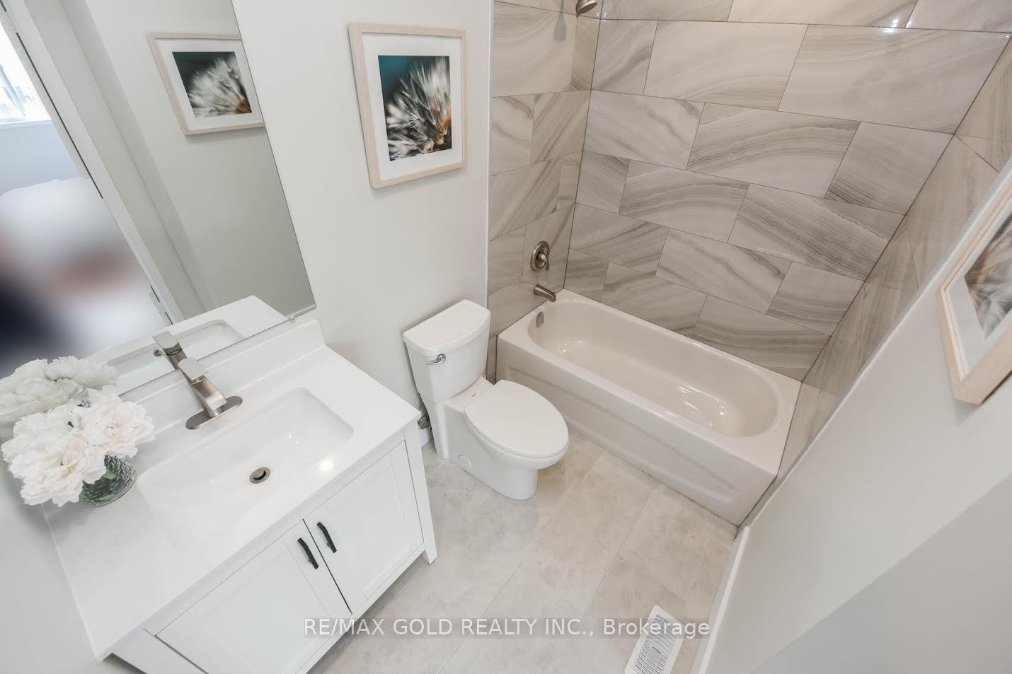 Photo 34 of 35 Needlewood Lane, Brampton, Sandringham-Wellington — HOMEH