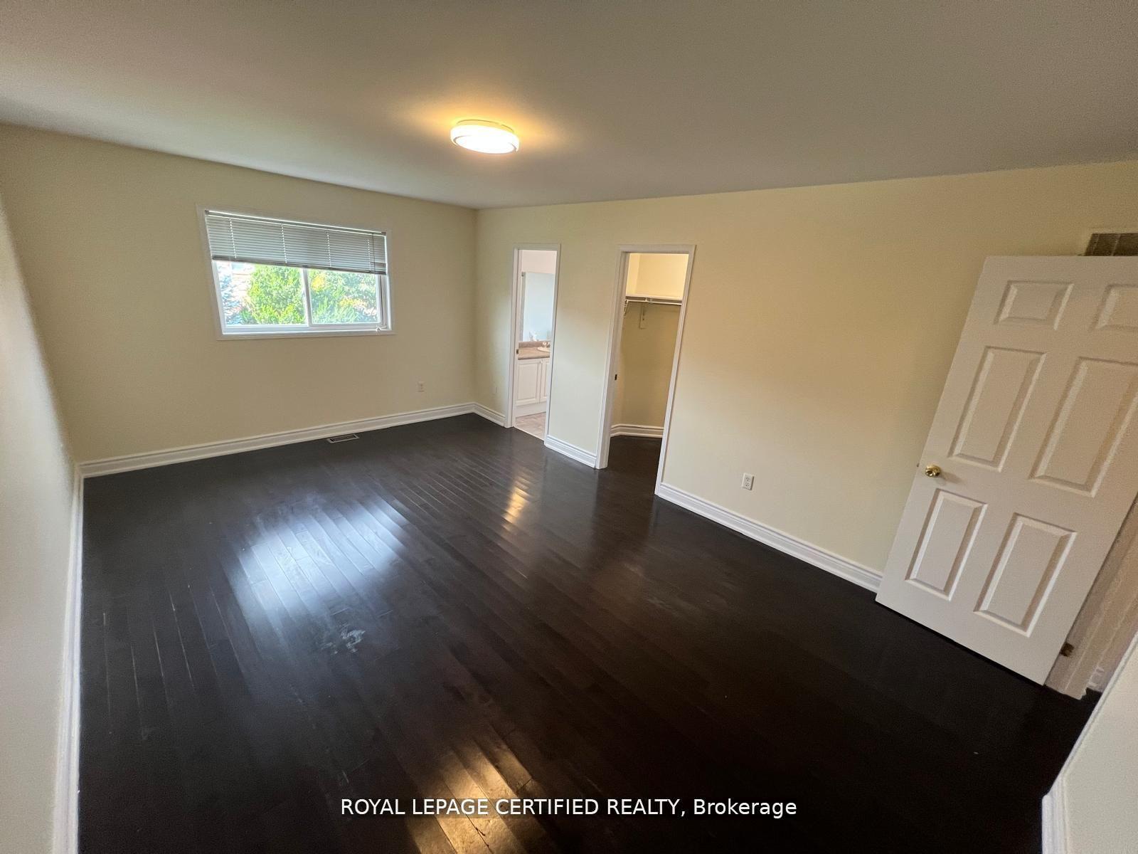 Photo 17 of 426 Orange Walk Crescent, Mississauga, Hurontario — HOMEH