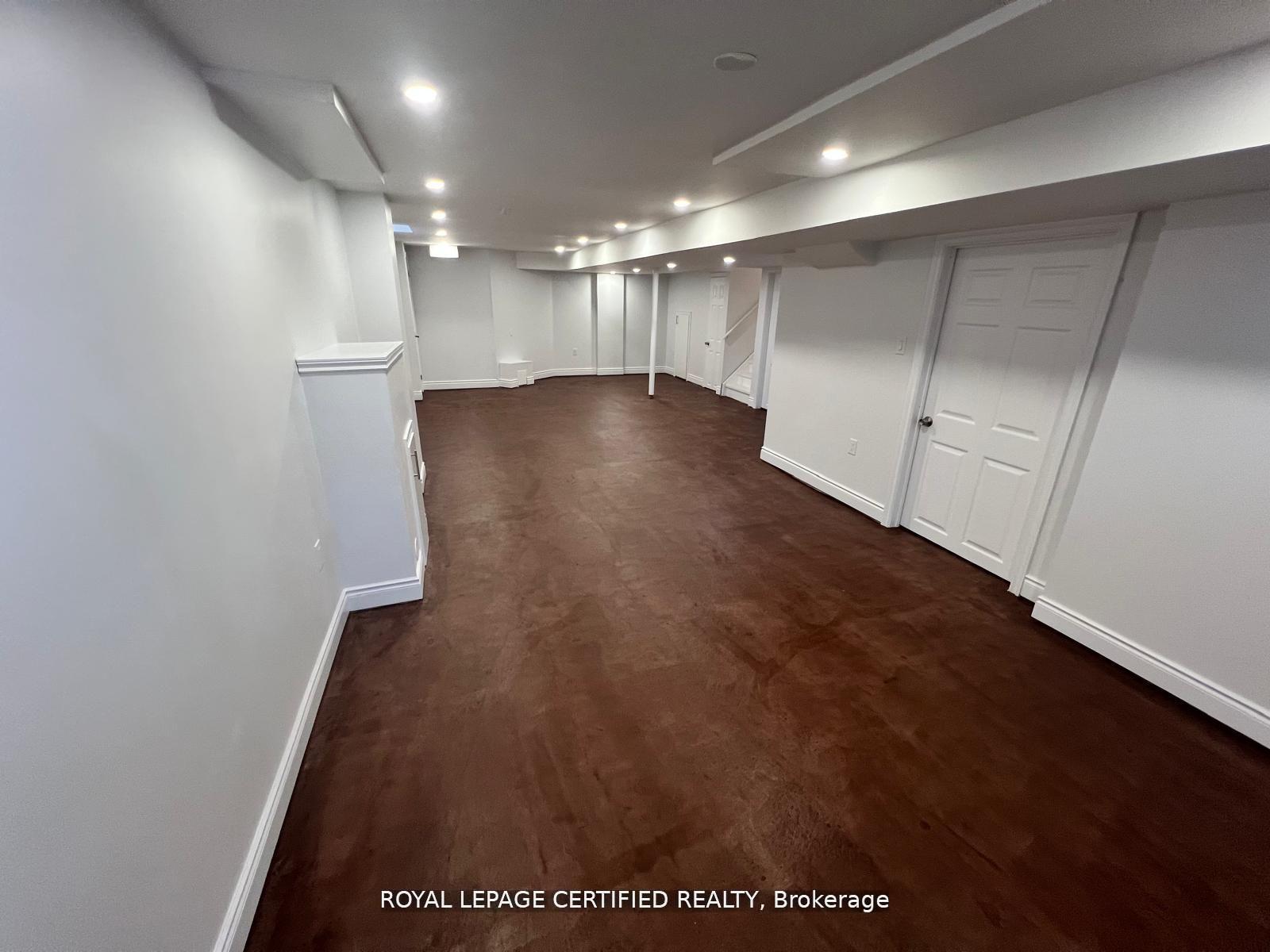 Photo 25 of 426 Orange Walk Crescent, Mississauga, Hurontario — HOMEH