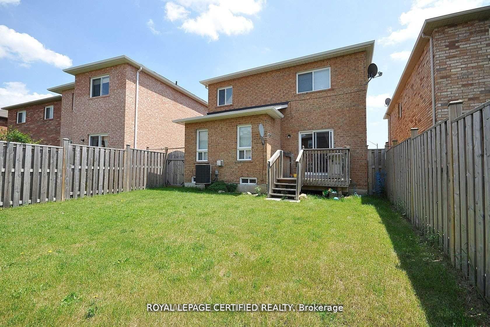 Photo 29 of 426 Orange Walk Crescent, Mississauga, Hurontario — HOMEH