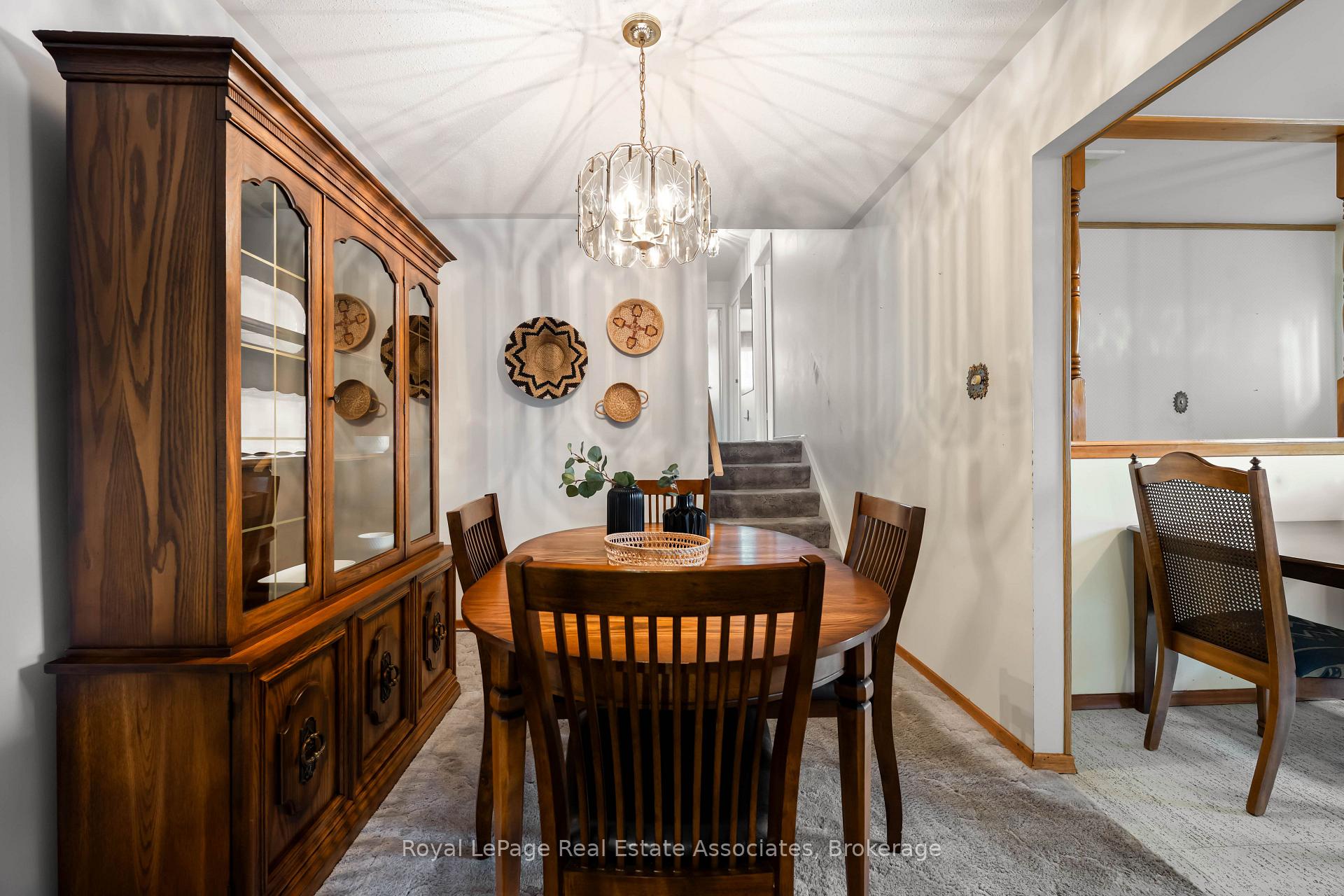 Photo 15 of 256 Archdekin Drive, Brampton, Madoc — HOMEH