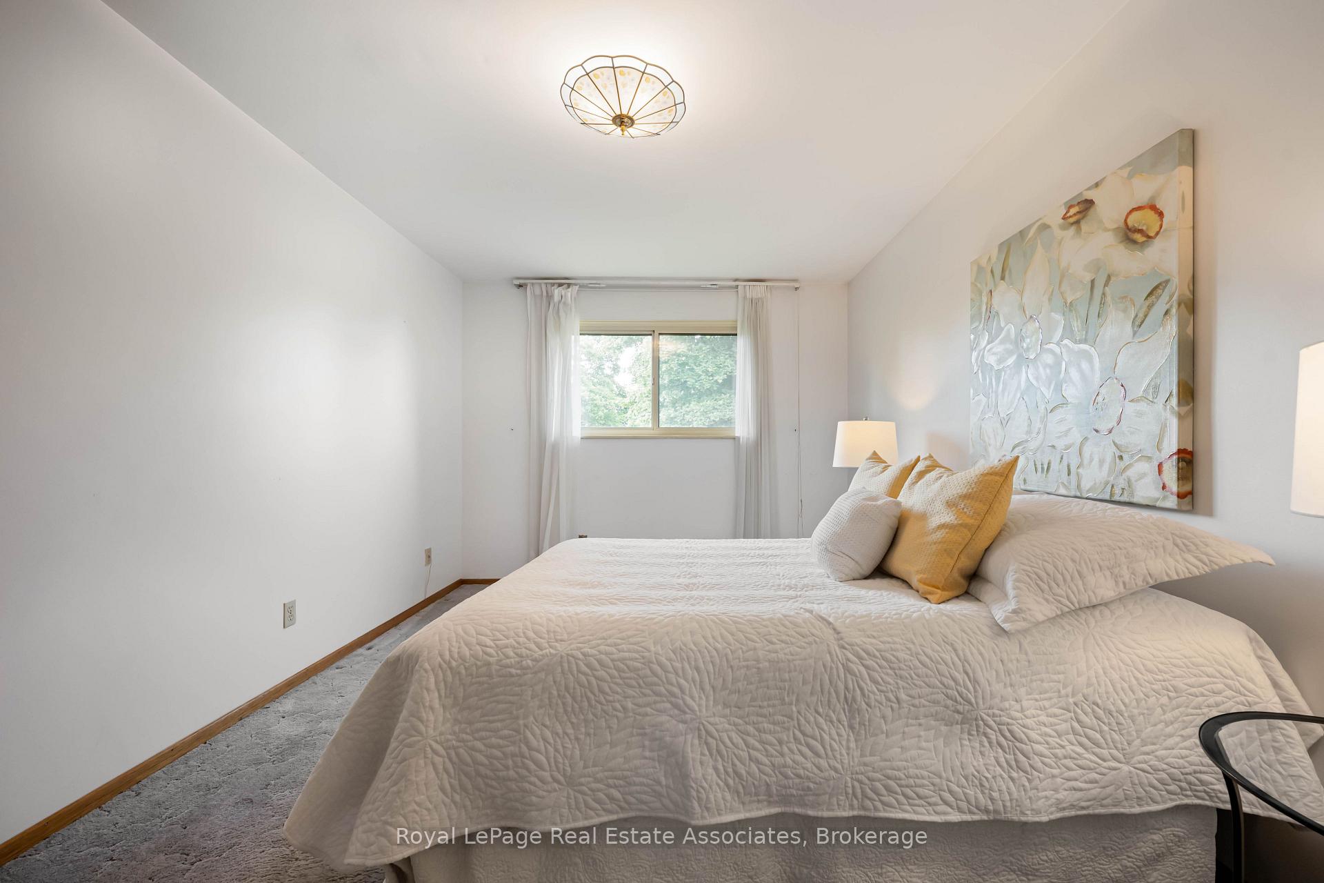 Photo 21 of 256 Archdekin Drive, Brampton, Madoc — HOMEH