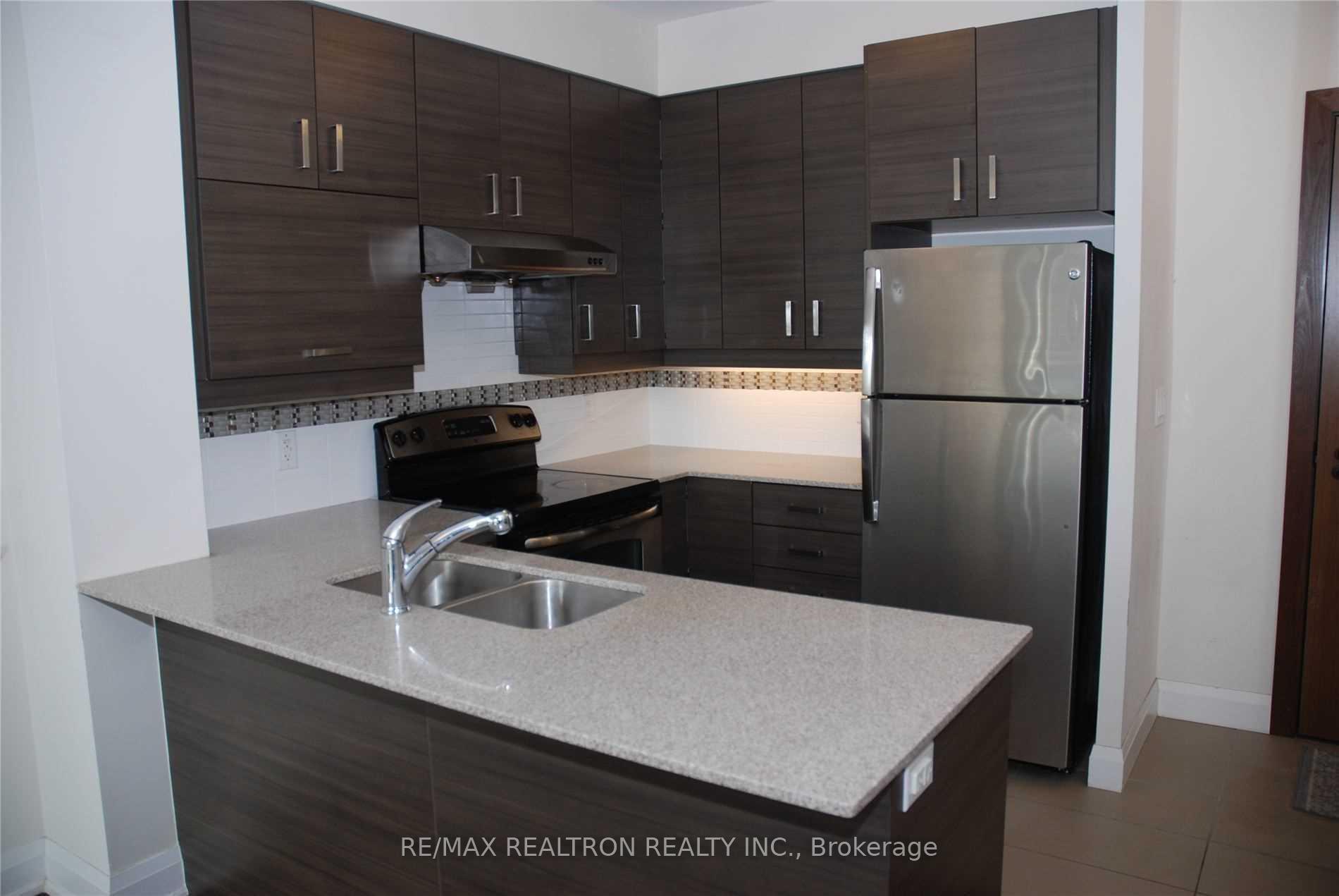 Photo 8 of Unit 306, 8228 Birchmount Road, Markham, Unionville — HOMEH